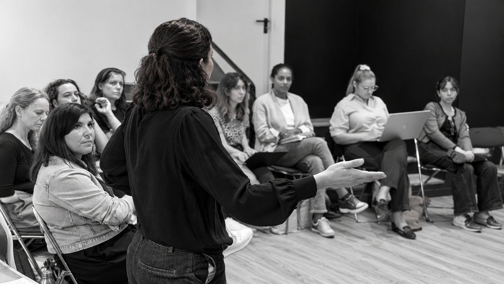 Laetitia en session, qui s'adresse au groupe